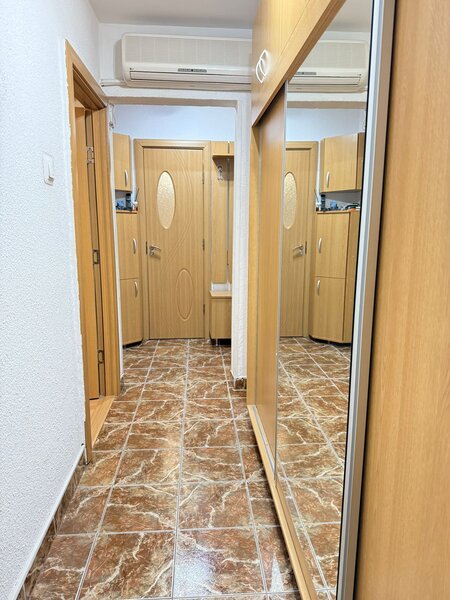 Drumul Taberei, metrou V. Ialomitei, dec., et. 1/4, cu centrala, mobilat,