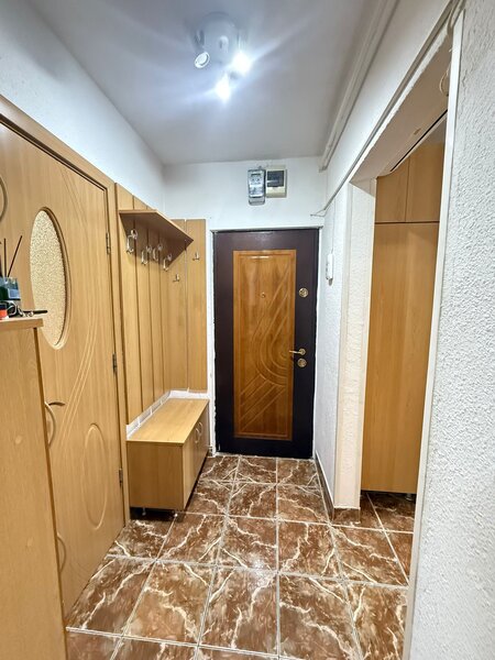 Drumul Taberei, metrou V. Ialomitei, dec., et. 1/4, cu centrala, mobilat,